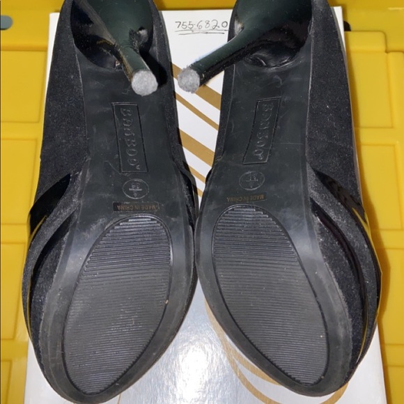 Black platform heels - Picture 3 of 3